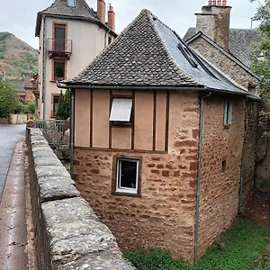  Hébergement de vacances La Maison Des Vignes